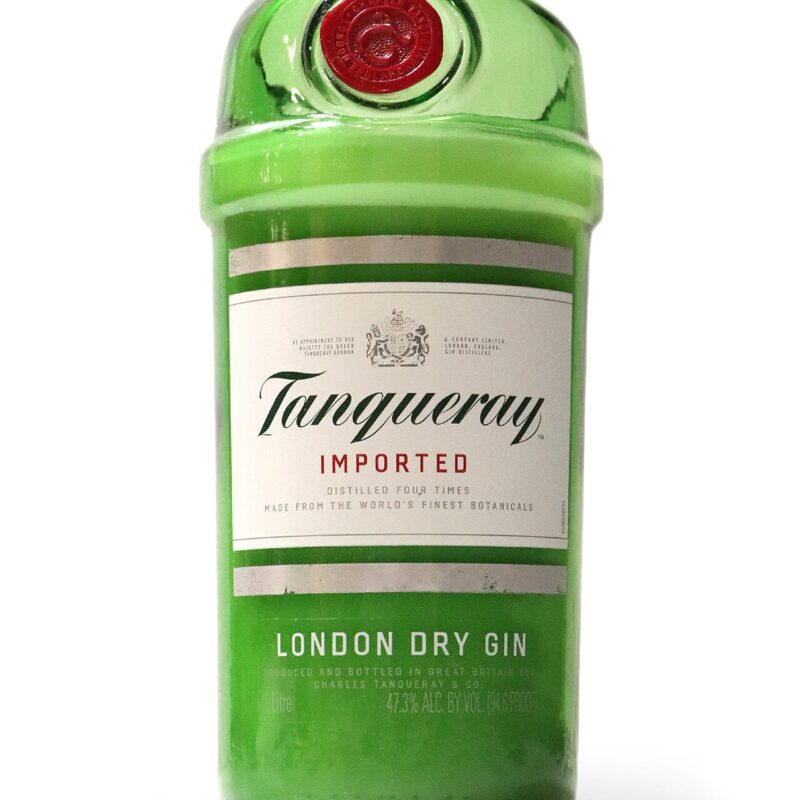 A green recycled Tanqueray London Dry Gin Candle.